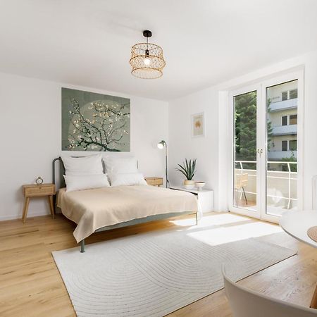 Design-Apartment In Linz Mit Netflix & Balkon Ngoại thất bức ảnh