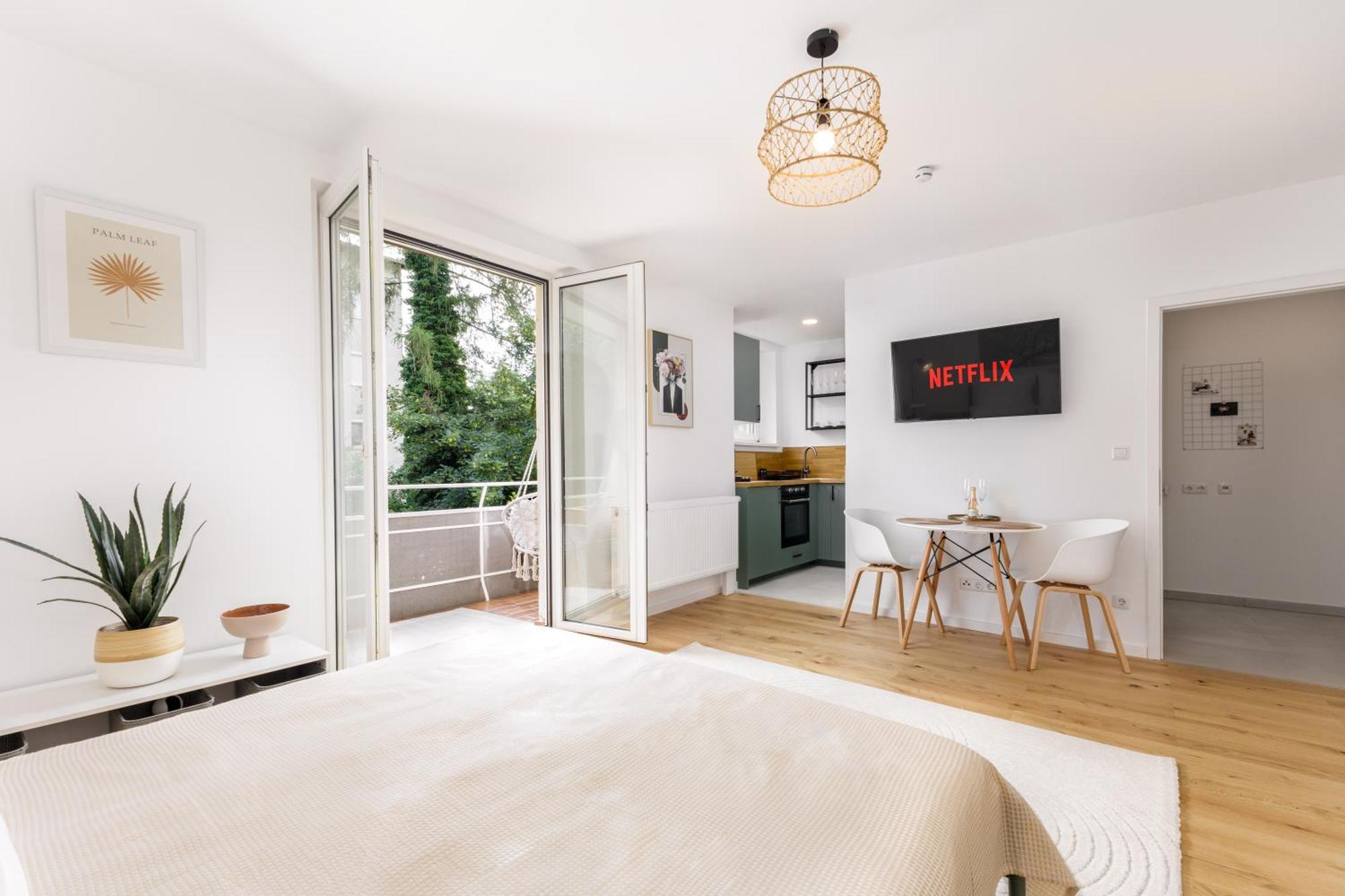 Design-Apartment In Linz Mit Netflix & Balkon Ngoại thất bức ảnh